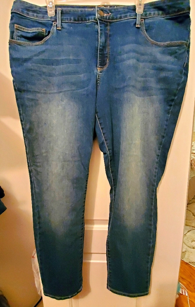 Women's Mid-Rise Skinny Jeans